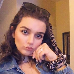 Meet your Posher, Jessica